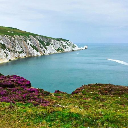 Cosy Holiday Home, Thorness Bay Porchfield  エクステリア 写真